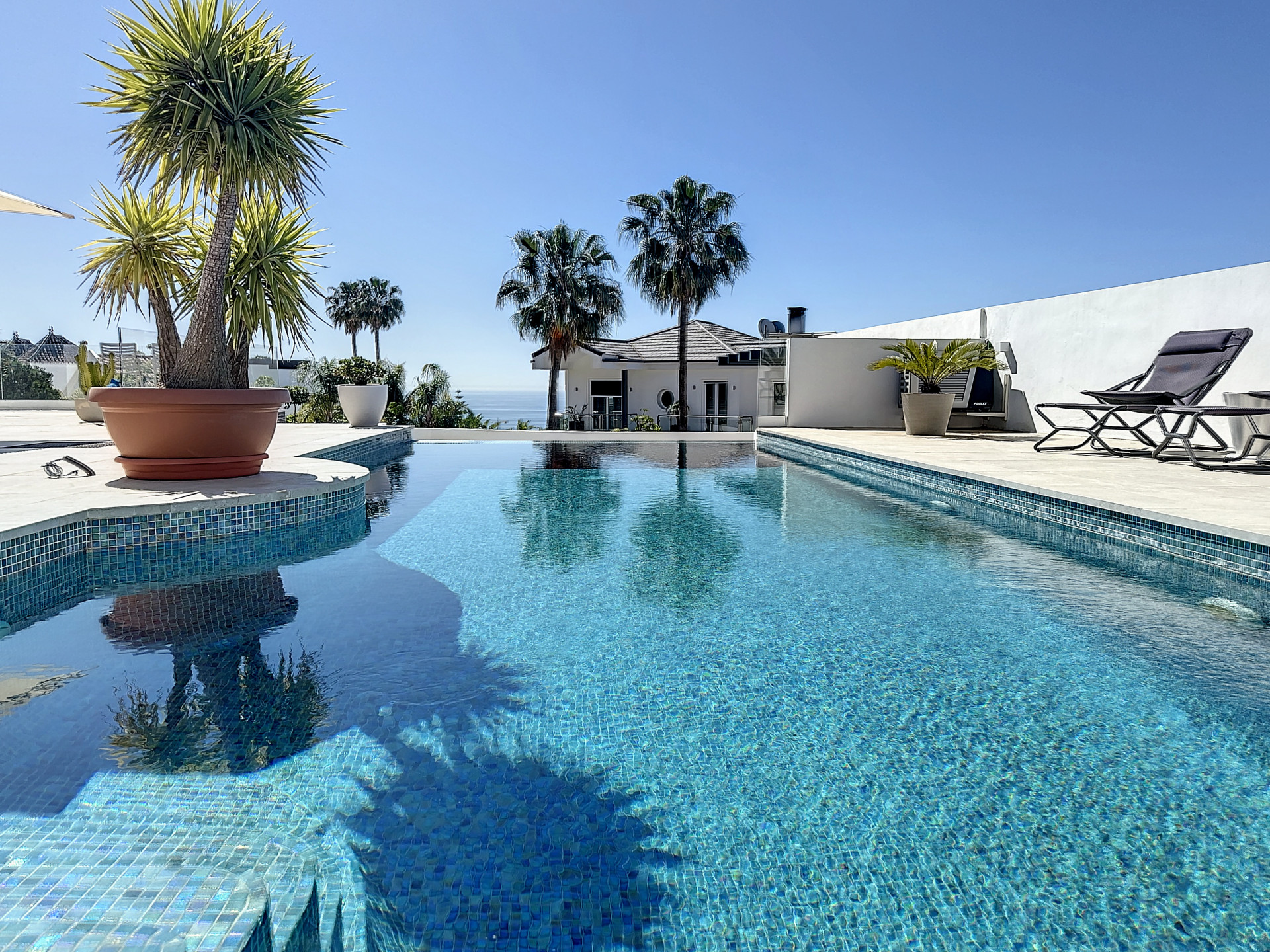 VILLA SEGHERS